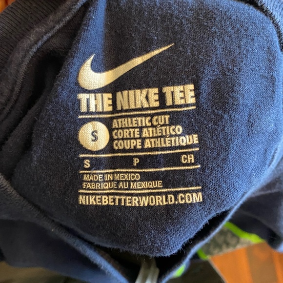 Nike Seahawks Fan Tee-shirt - Picture 5 of 5